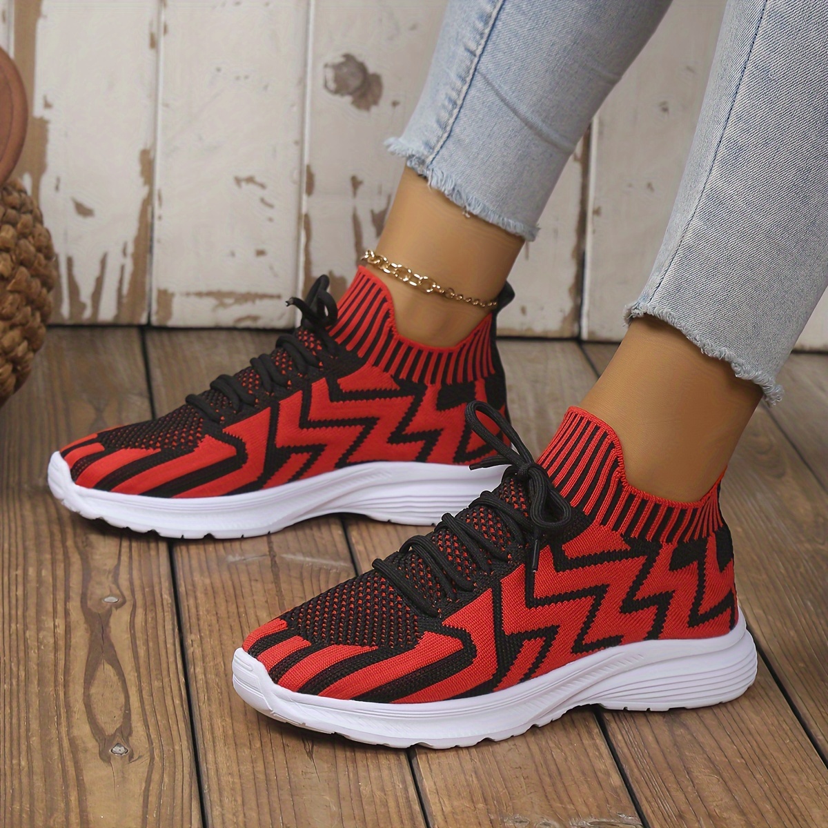 Comfortable Wave Pattern Running Shoes Women s Lightweight details 6