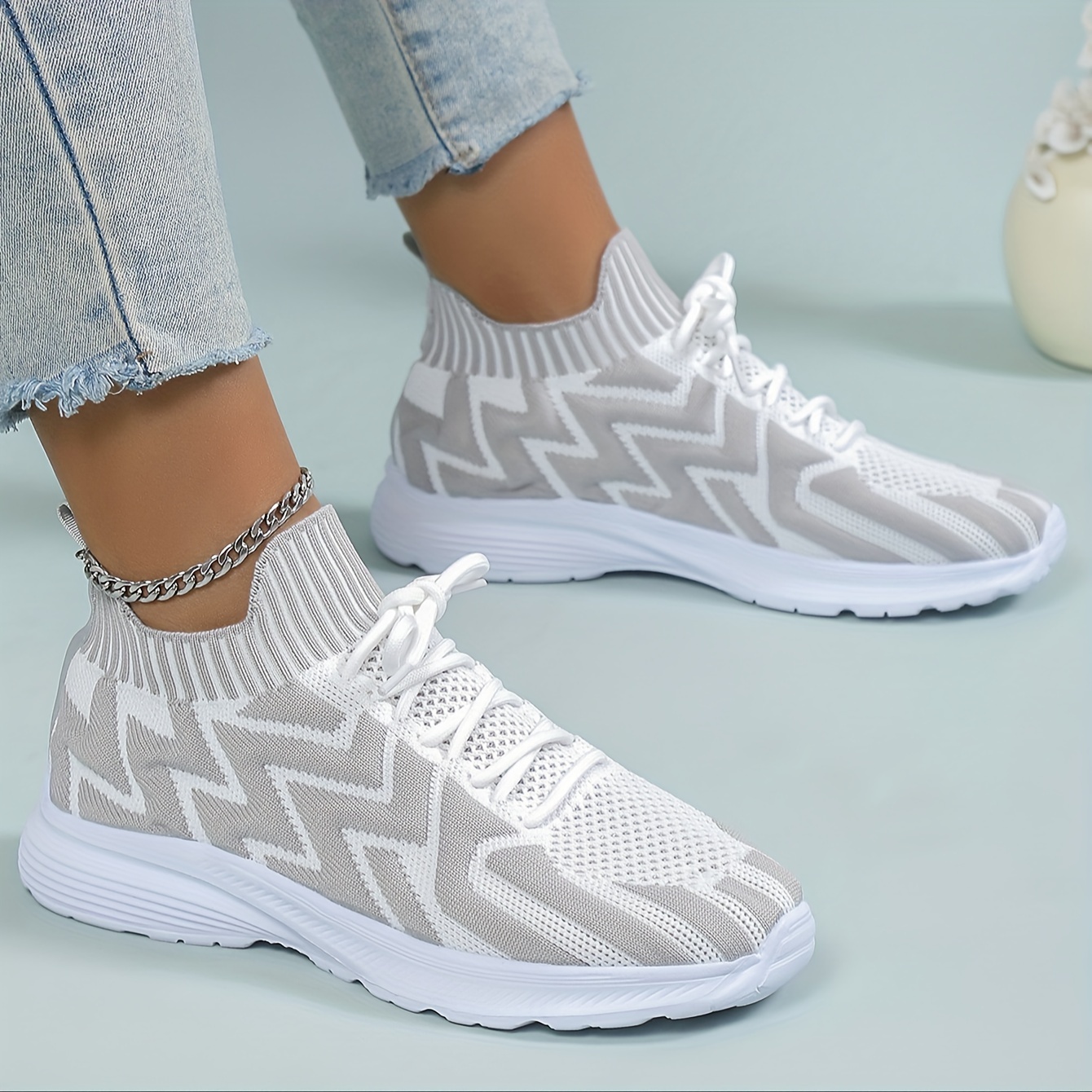 Comfortable Wave Pattern Running Shoes Women s Lightweight details 24